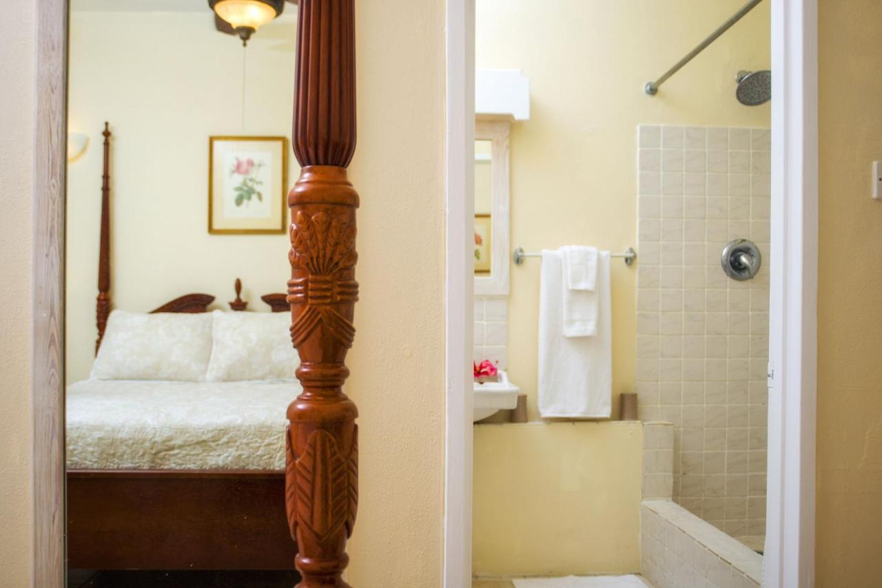 Ground Floor Apartment Located In Hometown, 5 Min Walk To The Beach Saint James Buitenkant foto