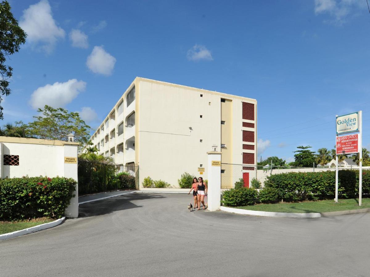 Ground Floor Apartment Located In Hometown, 5 Min Walk To The Beach Saint James Buitenkant foto